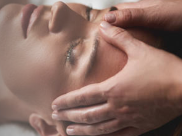 Facial Tissue Massage Techniques & Benefits